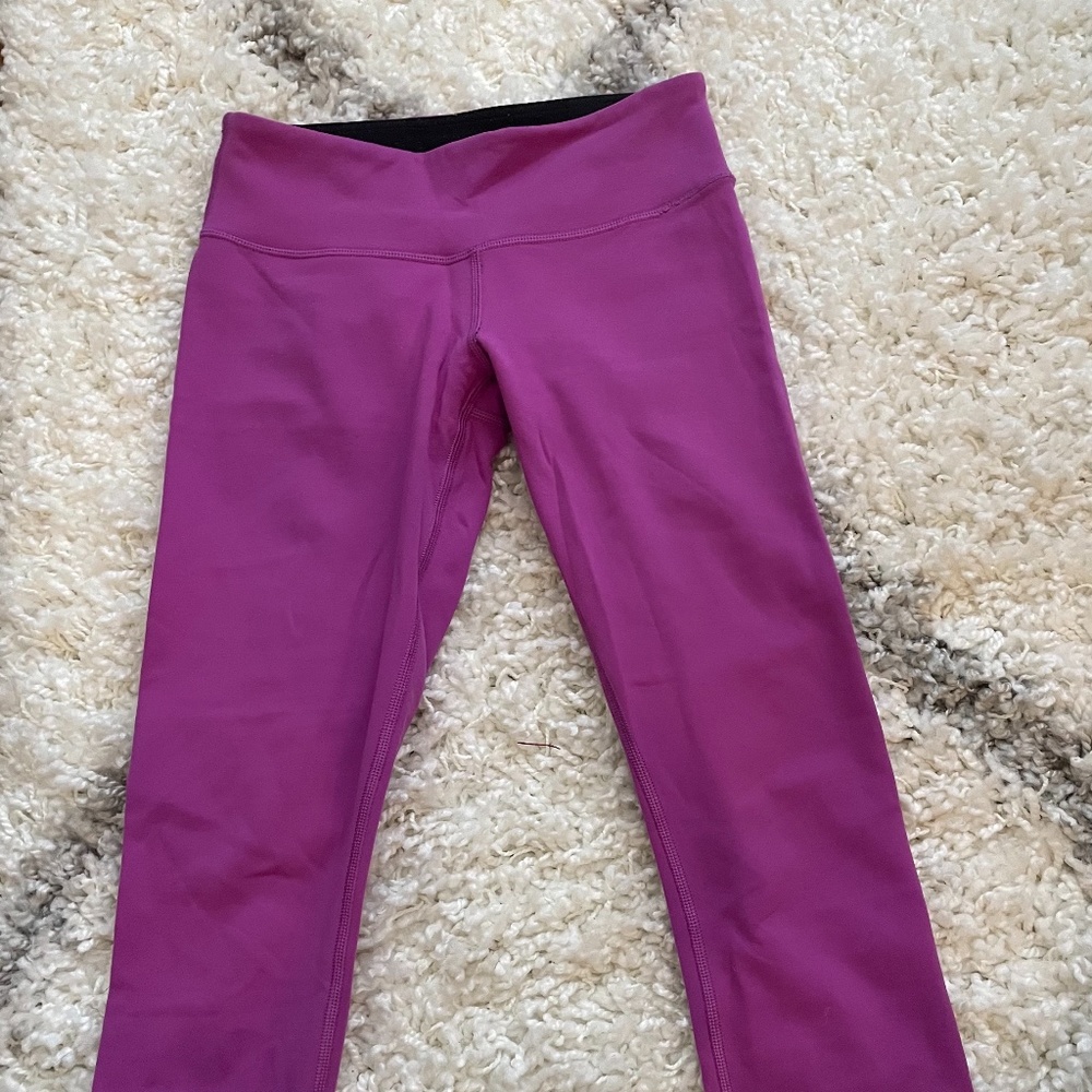 Lululemon Wunder Under Crop*reversible* pink/black